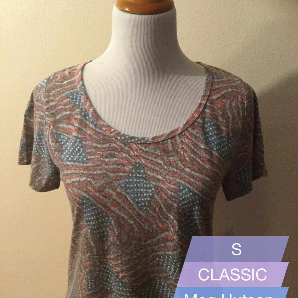 LuLaRoe Small Classic Tee